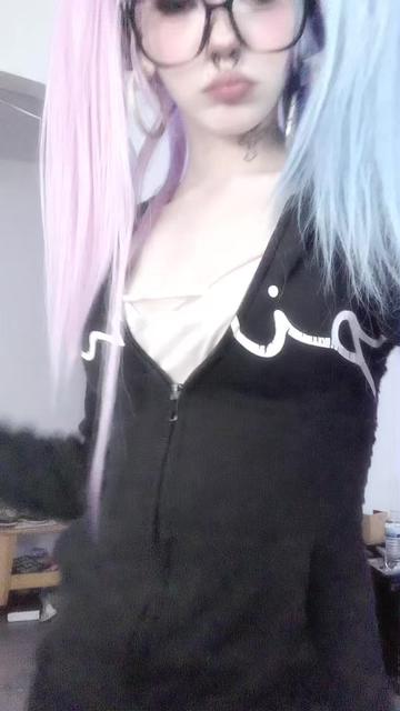 @Bisouu