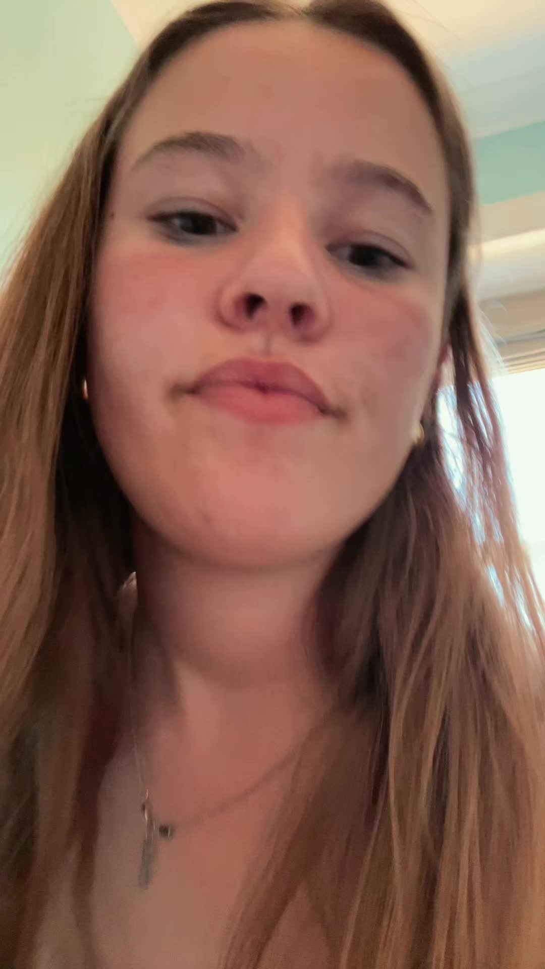 @Elodie