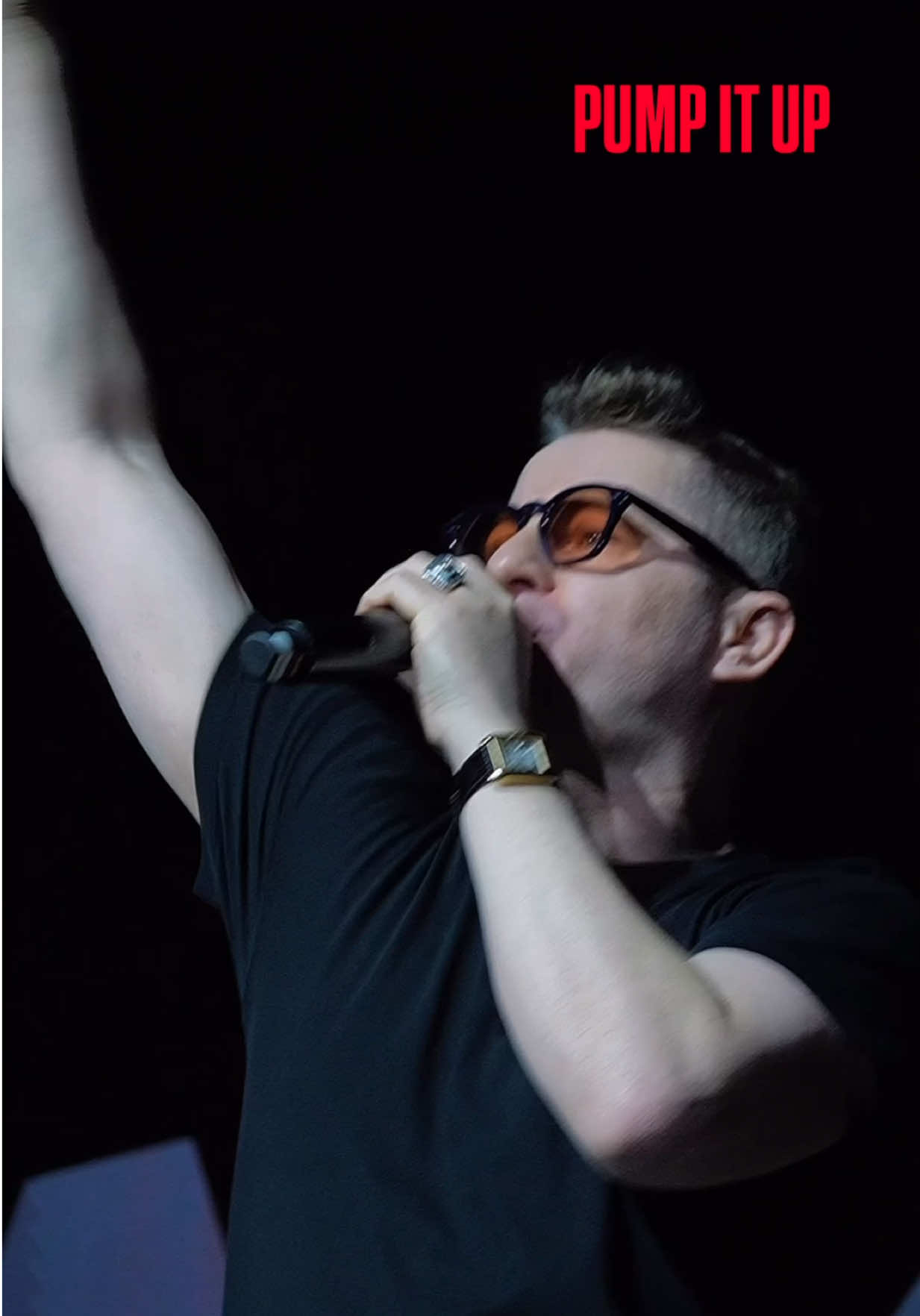 @Akcent