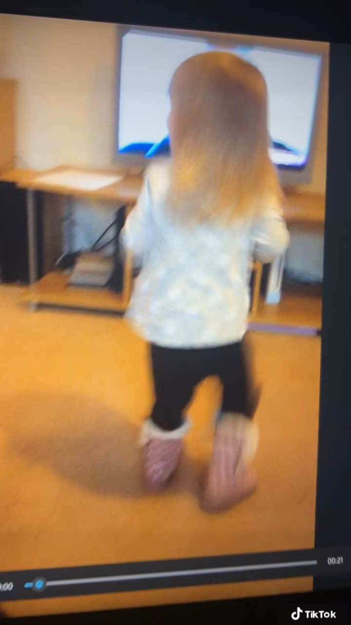 @𝐞𝐦𝐬ꨄ