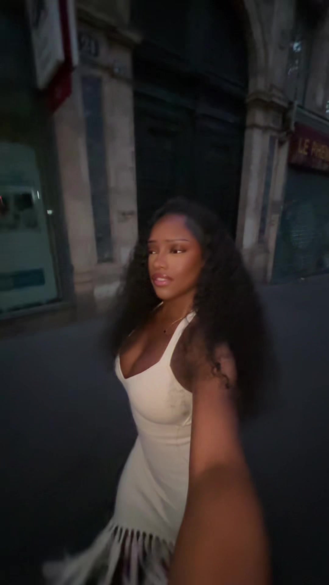 @𝐌