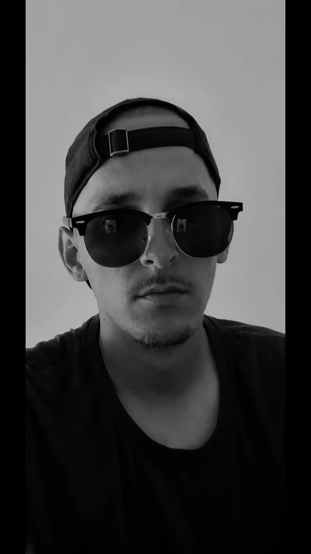 @László Szabó