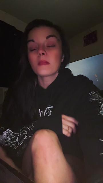 @BIGGGGFROGGG_POS 🖤🖕