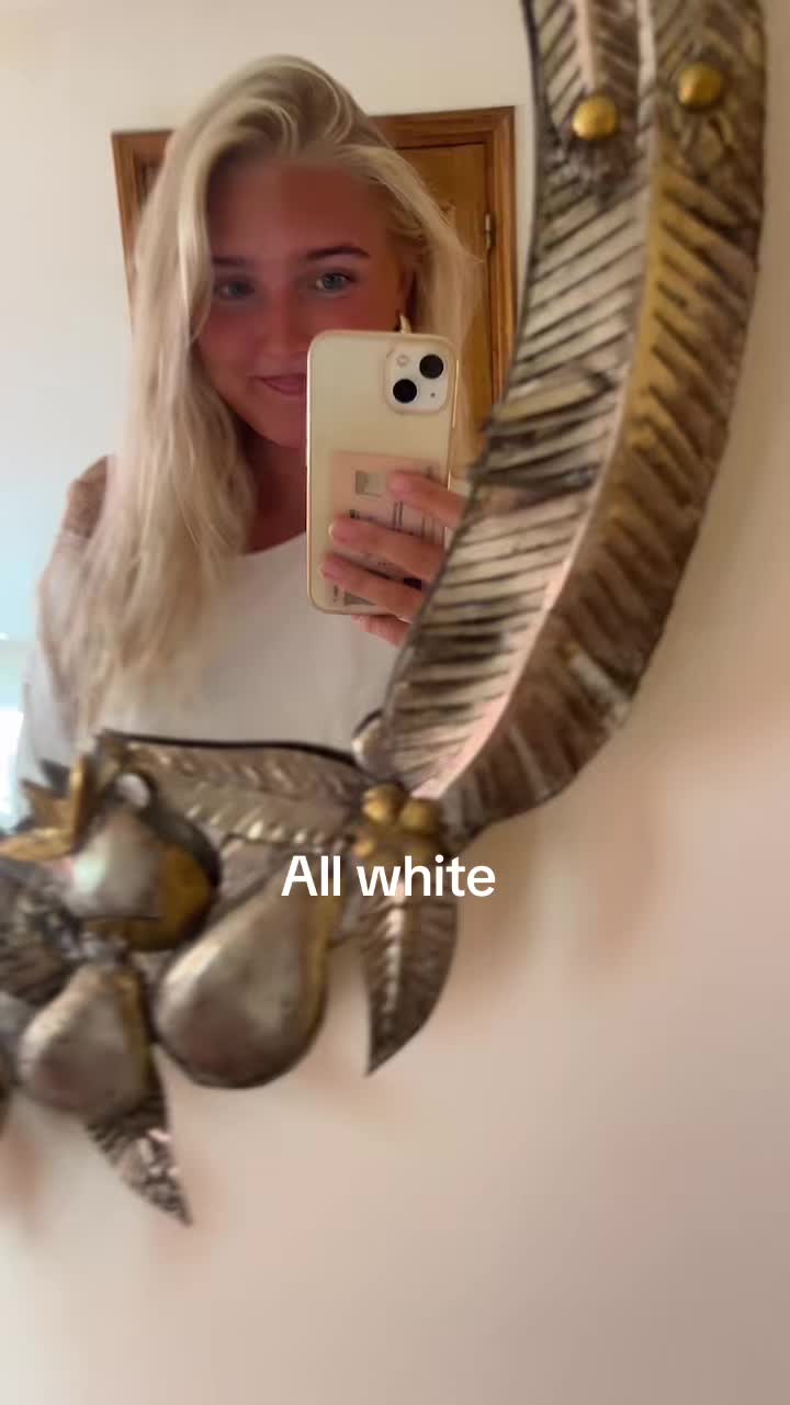 @EmelieHemeli