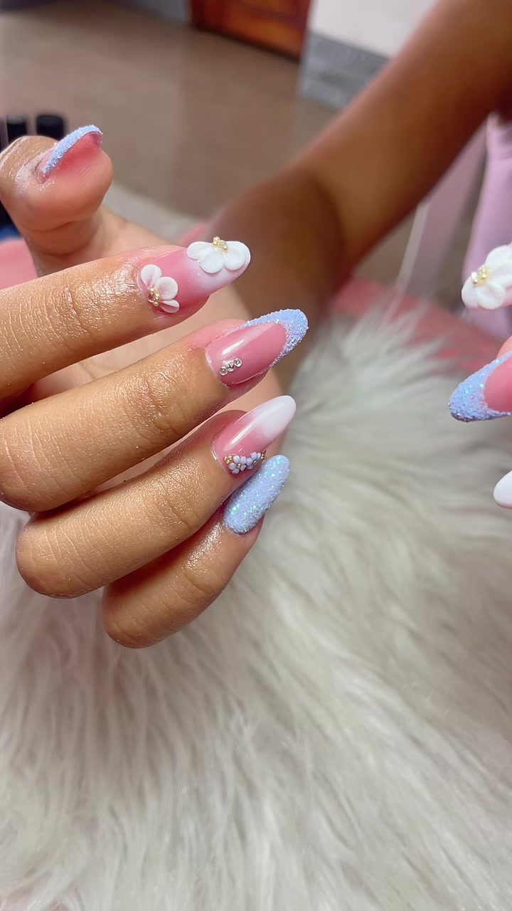 @🦋 Outlet Girl 🦋