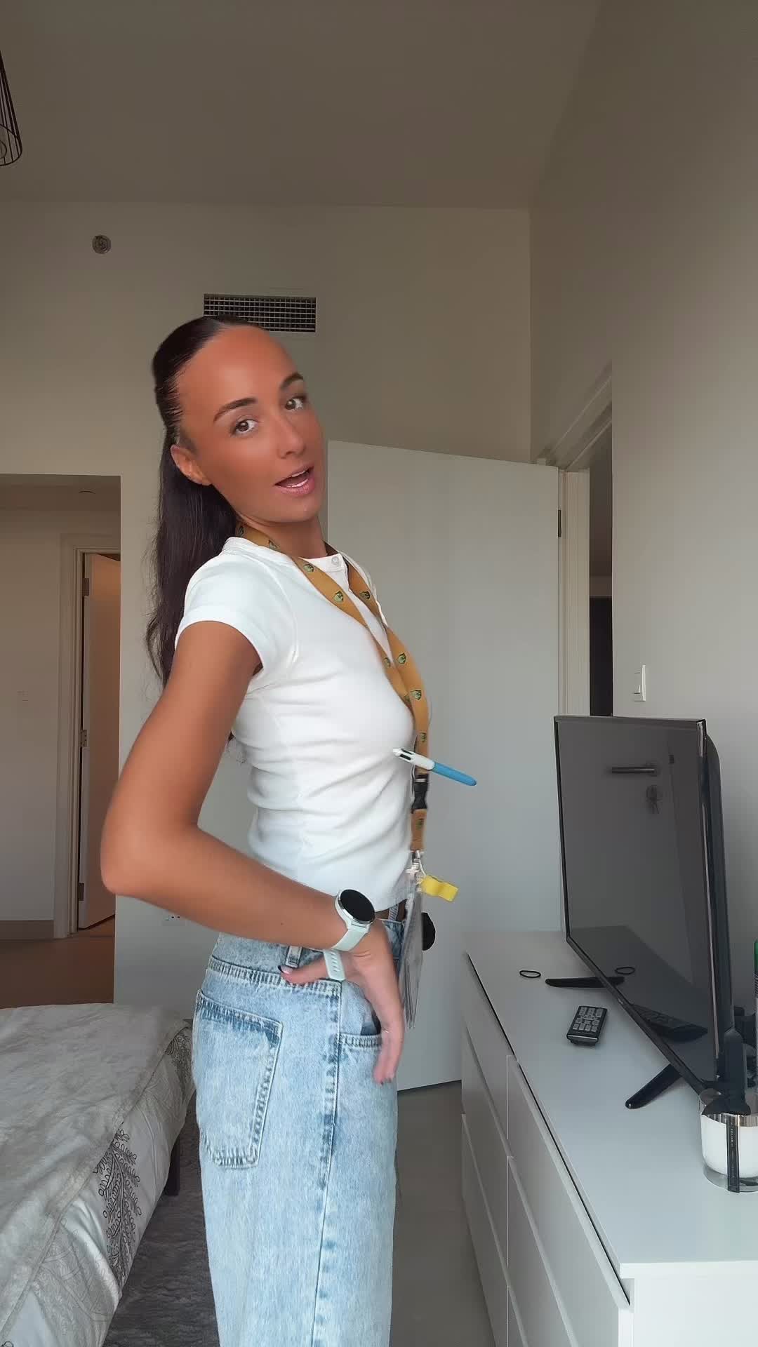 @rachosullivan
