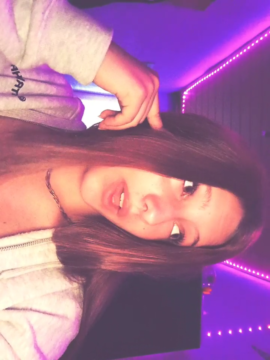 @AYLAAAA