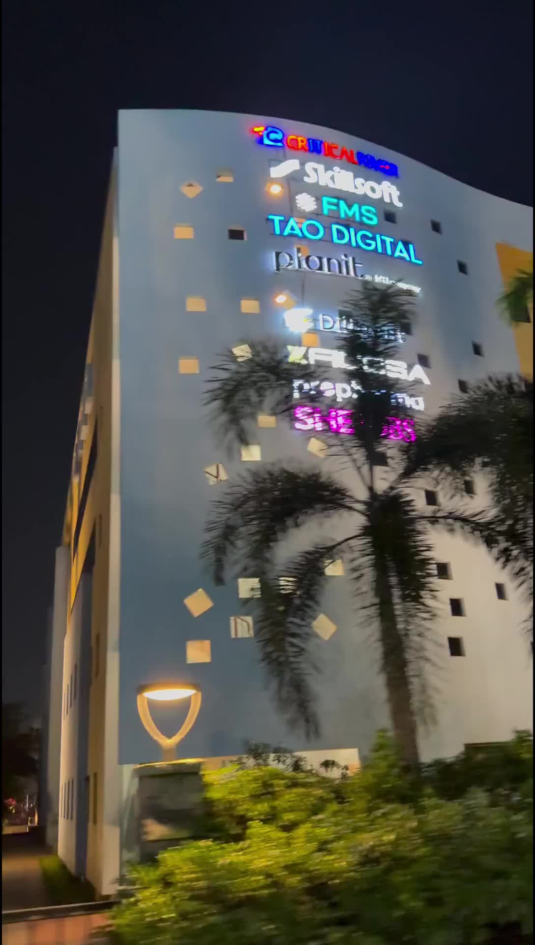 @𝕊𝕐𝔼𝔻 𝕁𝔸𝔽𝔽𝔼ℝ