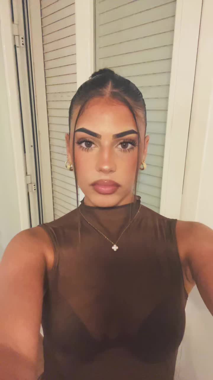 @Candela López