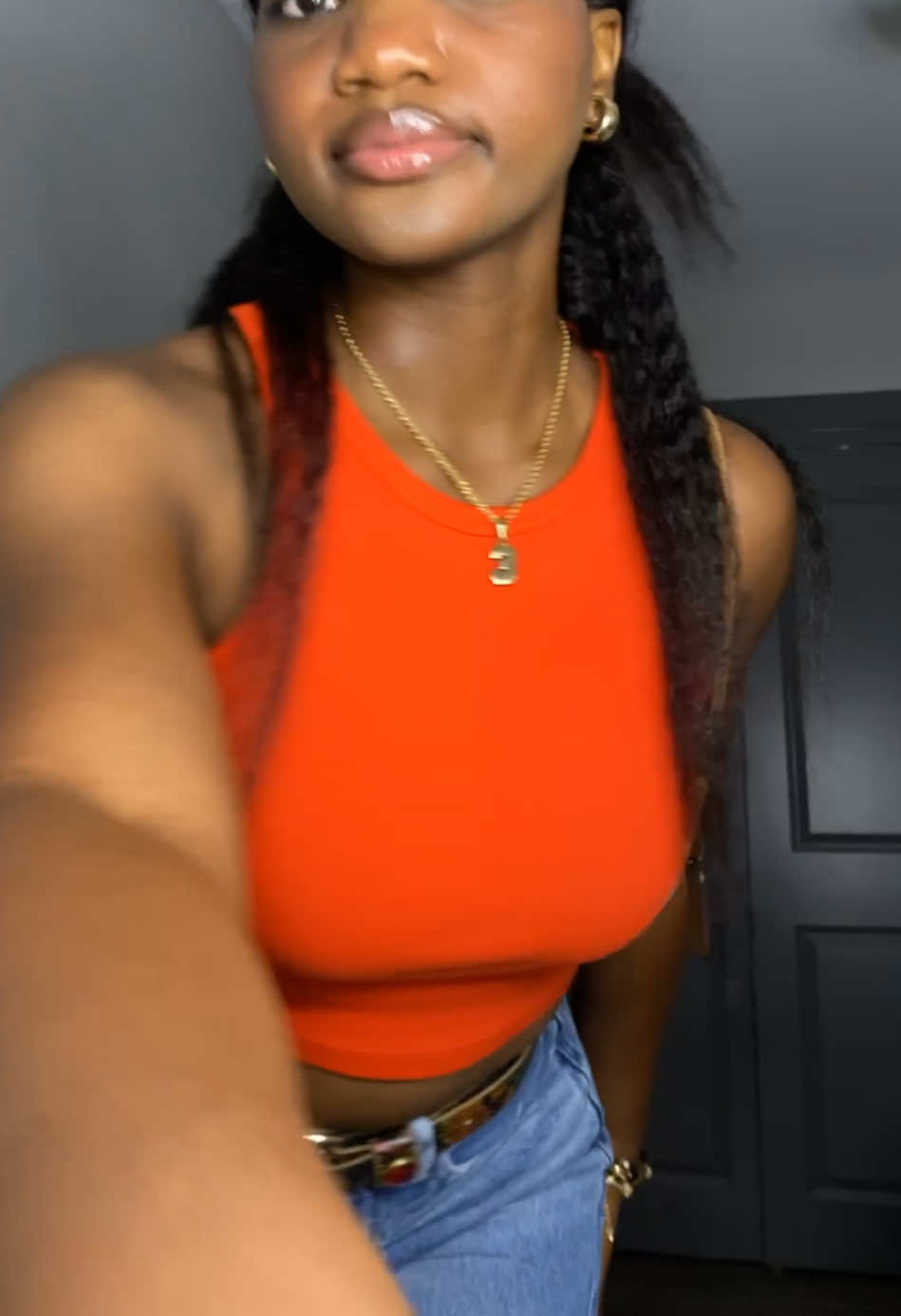 @b.thaliee