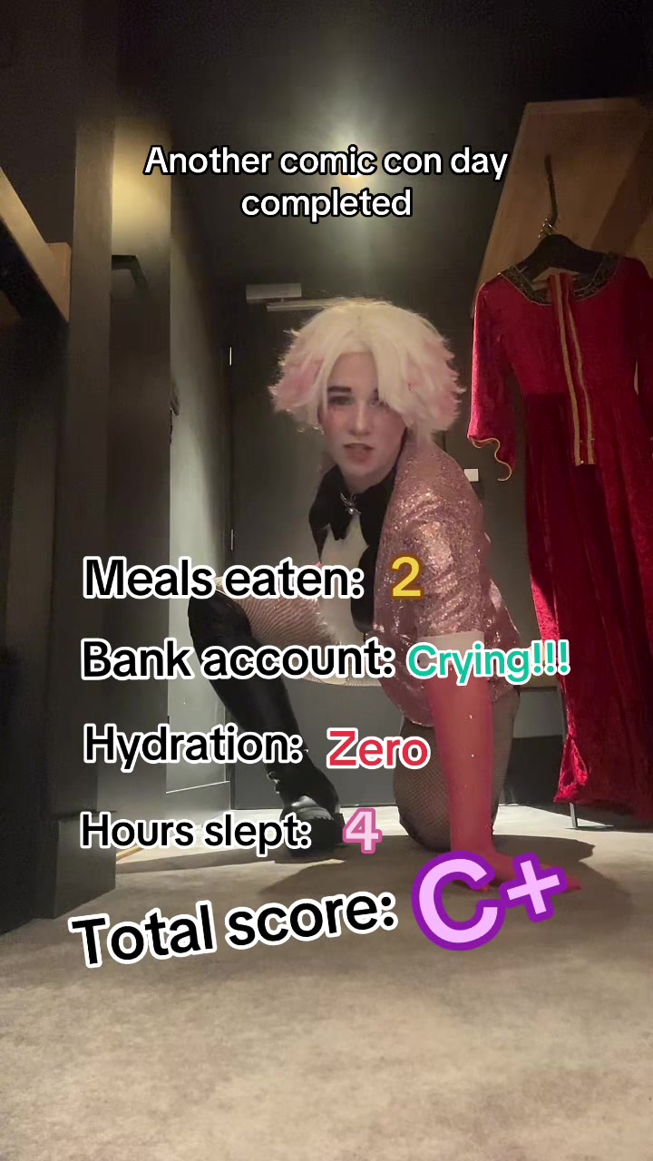 @Lon_cosplay