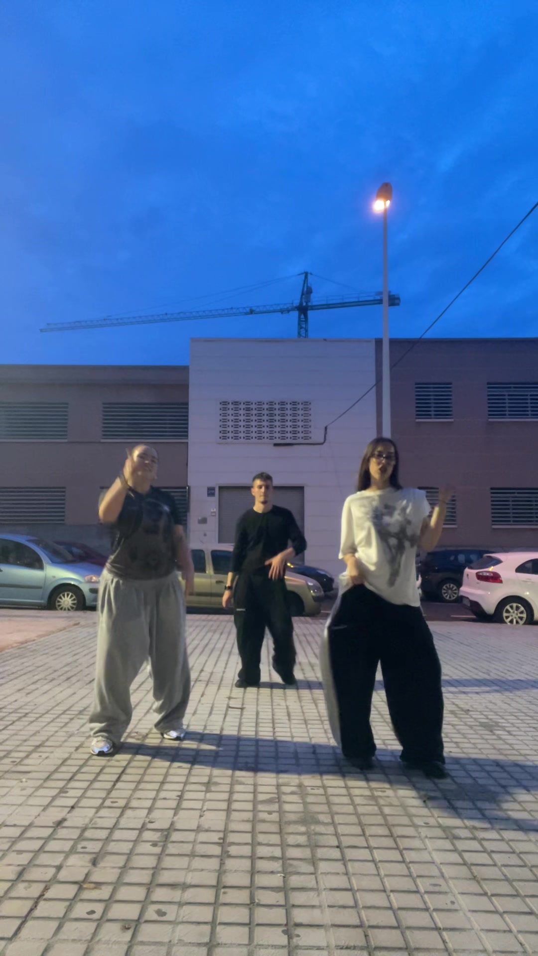 @𝑒𝑚𝑚𝑎 𝑐𝑜𝑣𝑒𝑠