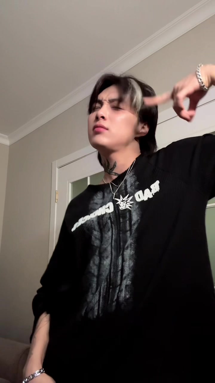 @TEN YUJIN