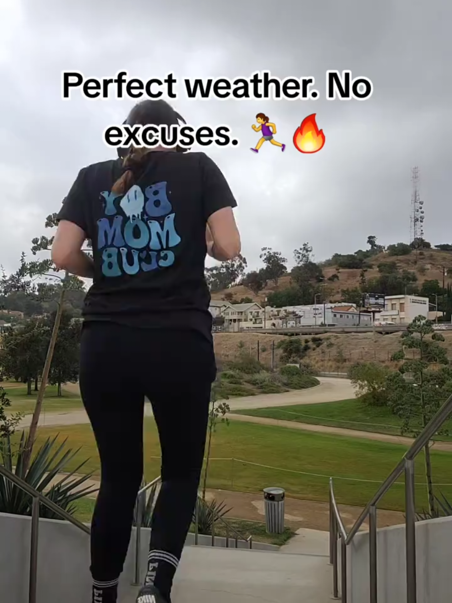@🦋