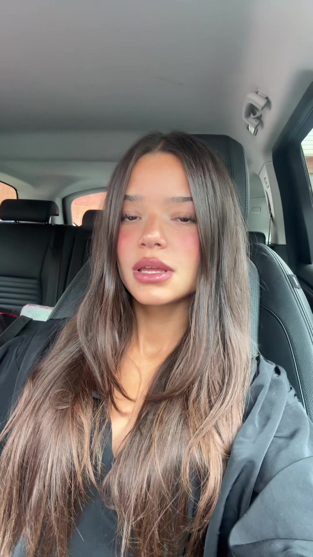 @modelazrajones