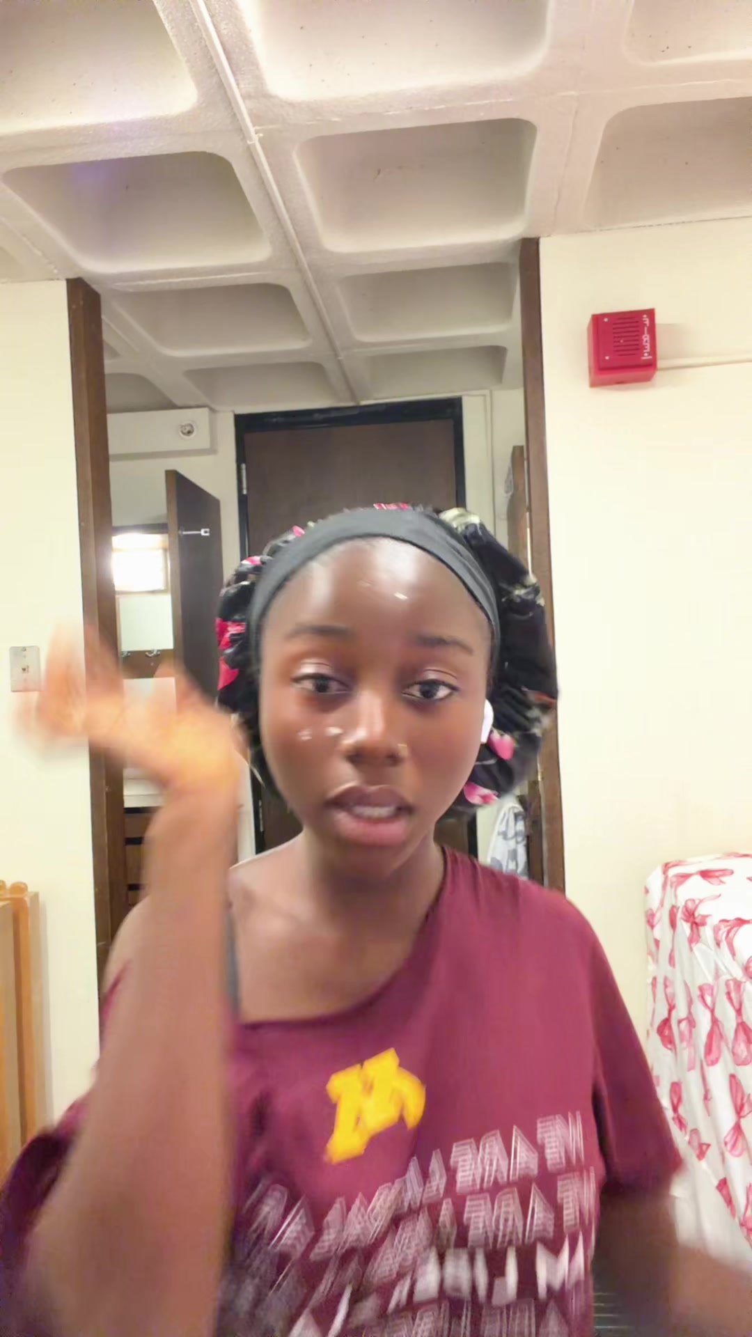 @Dark_girl_hawa