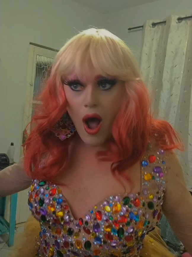 @Drag Tiffany