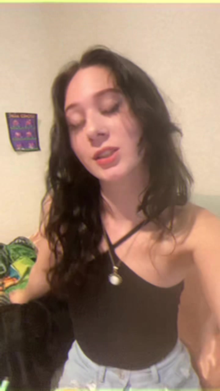 @Trapqueenlivss
