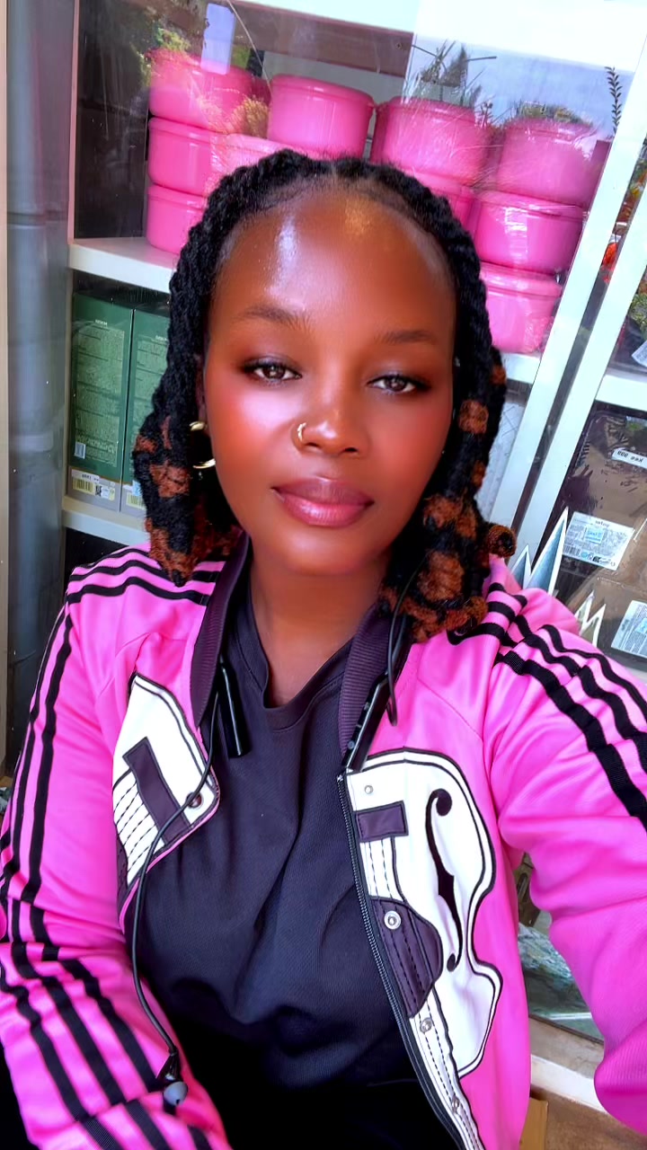 @Carol Wawira