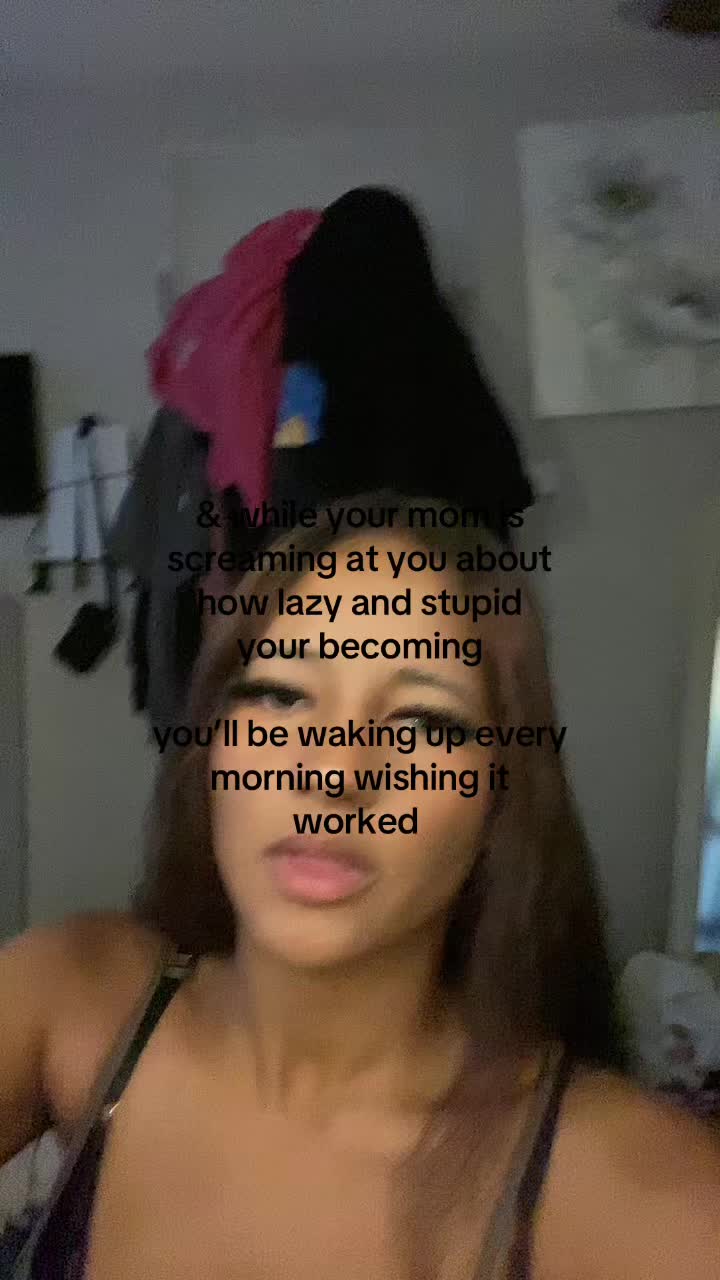 @👻