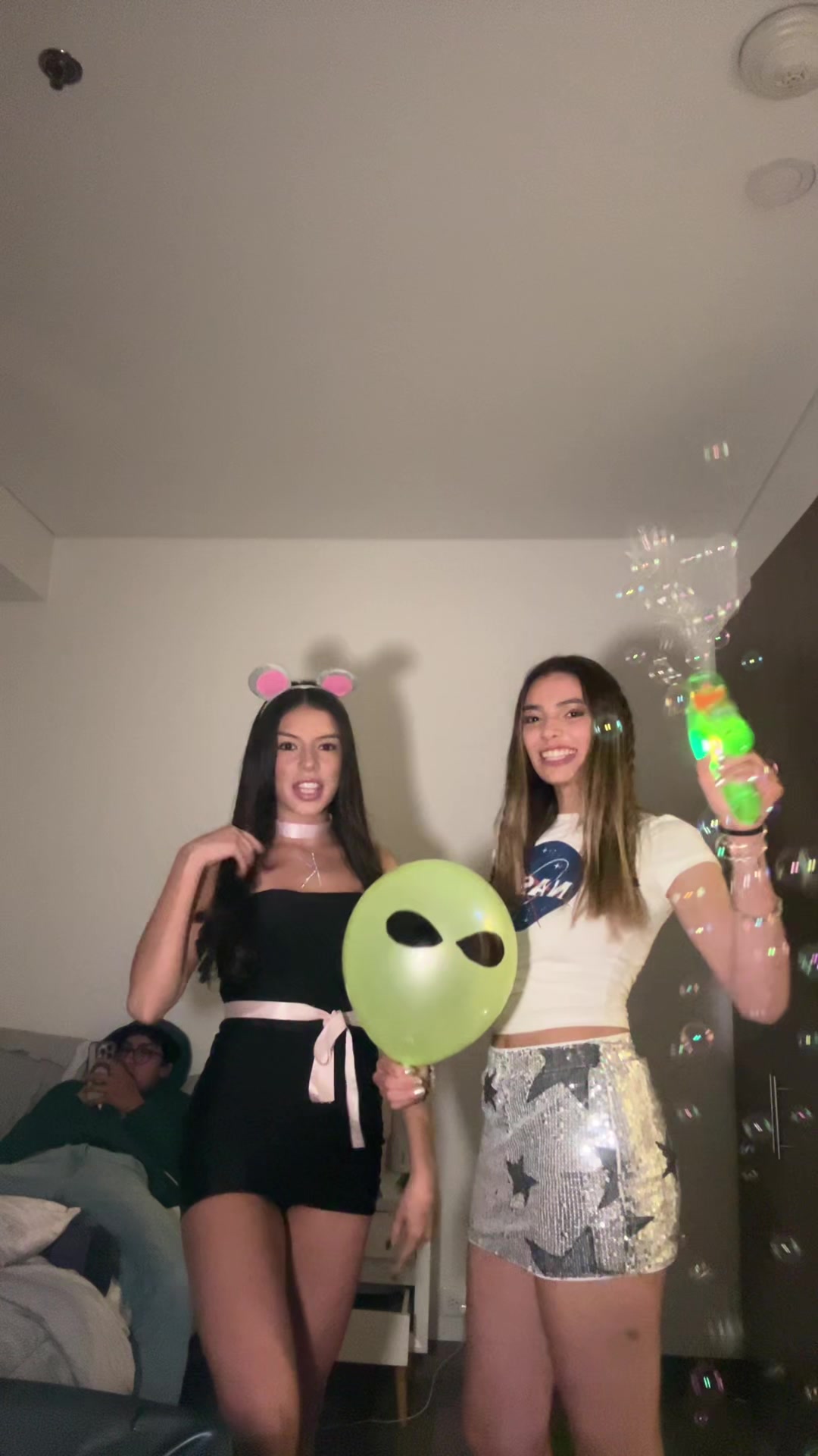 @Trivvvv