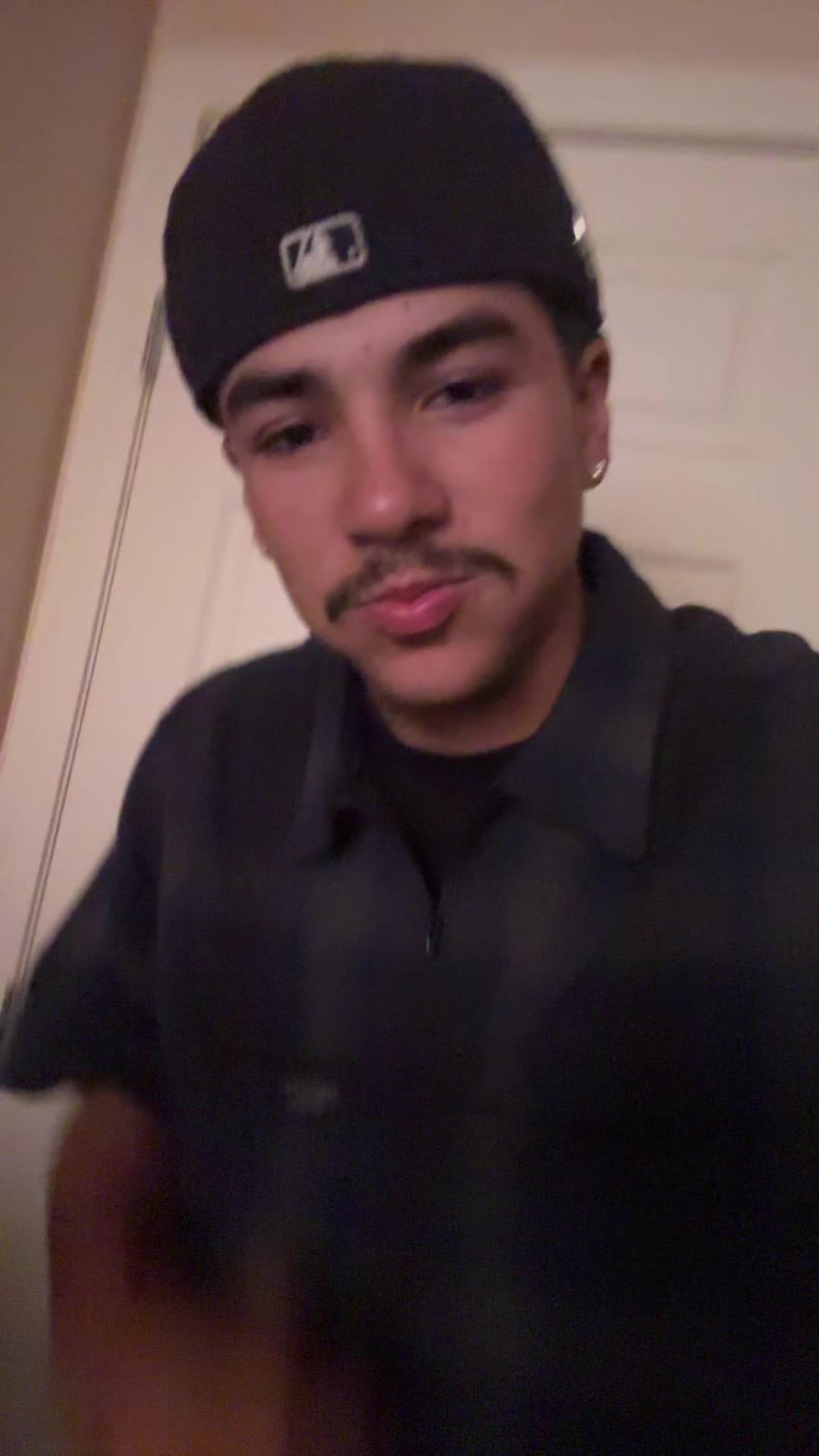 @Prettyboy_chong1