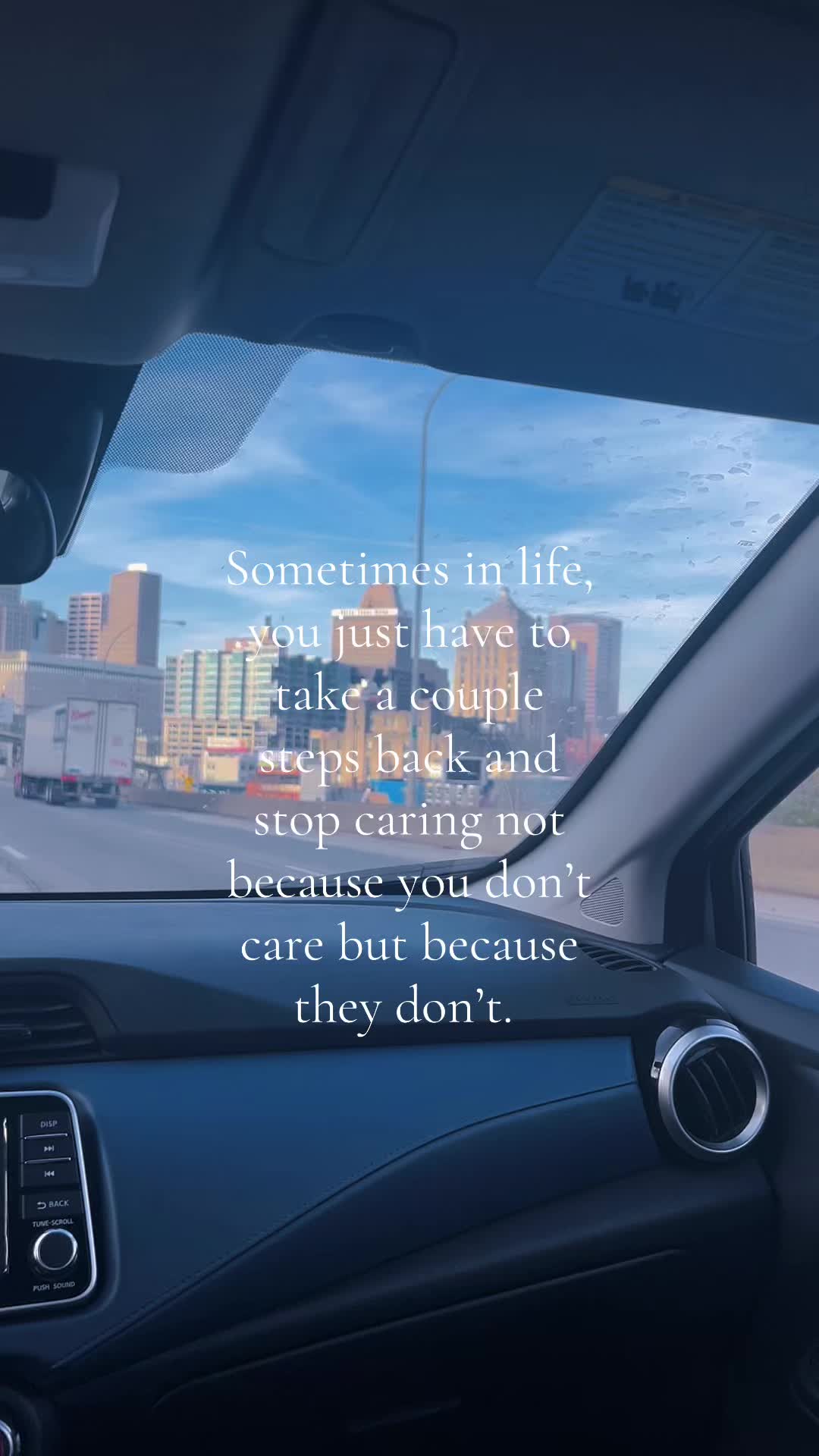 @⃟