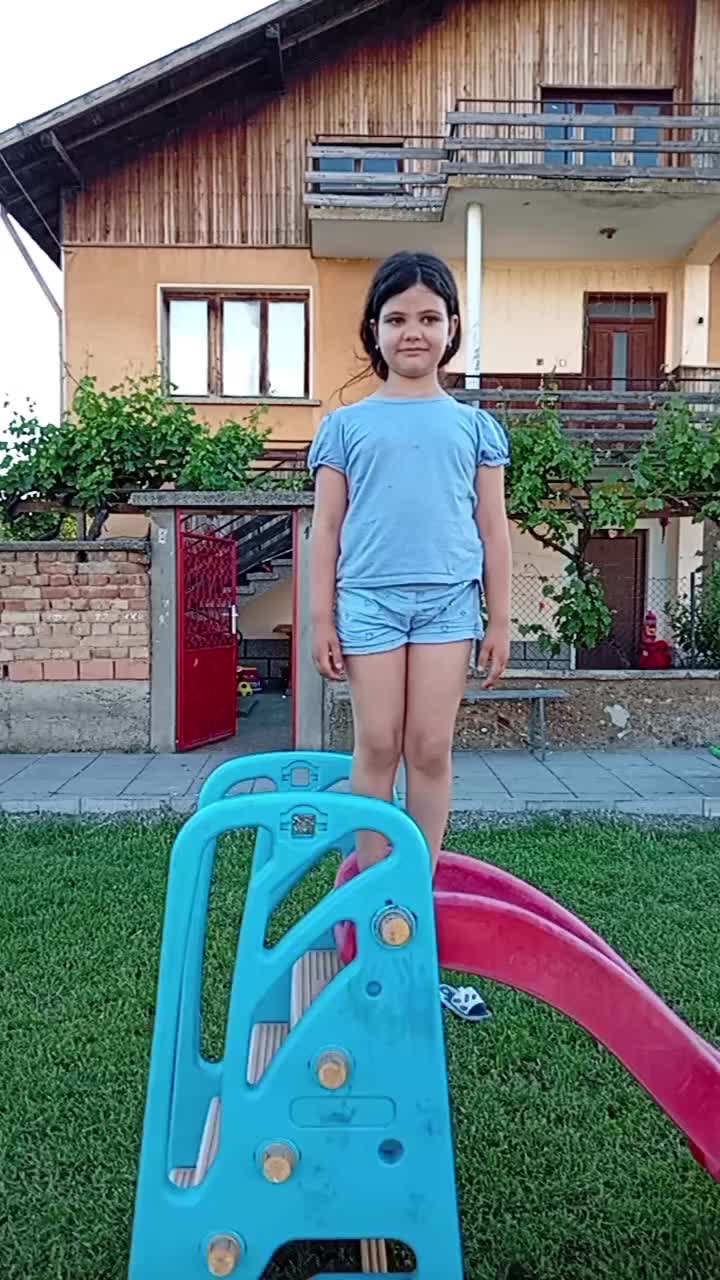 @Цветелина