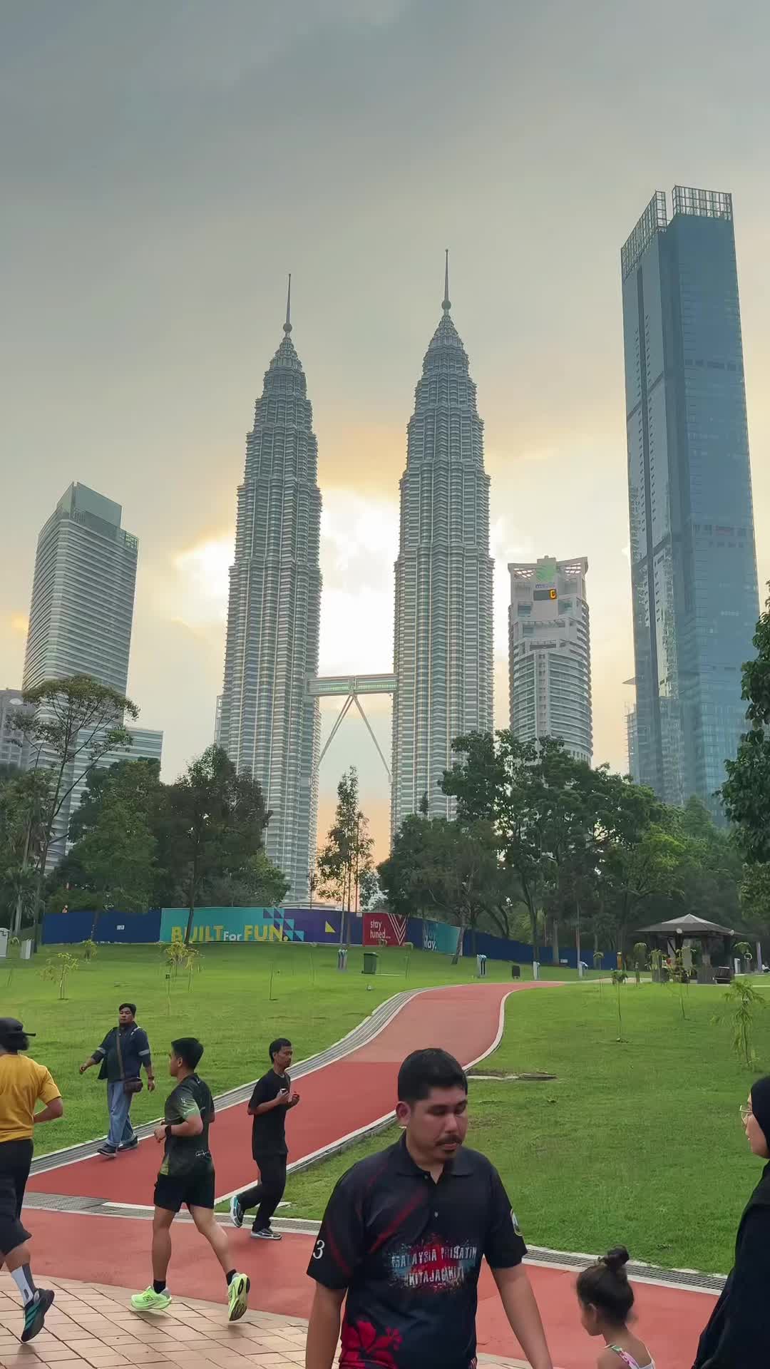 @MALIK-Travels & Blogger📍🫆