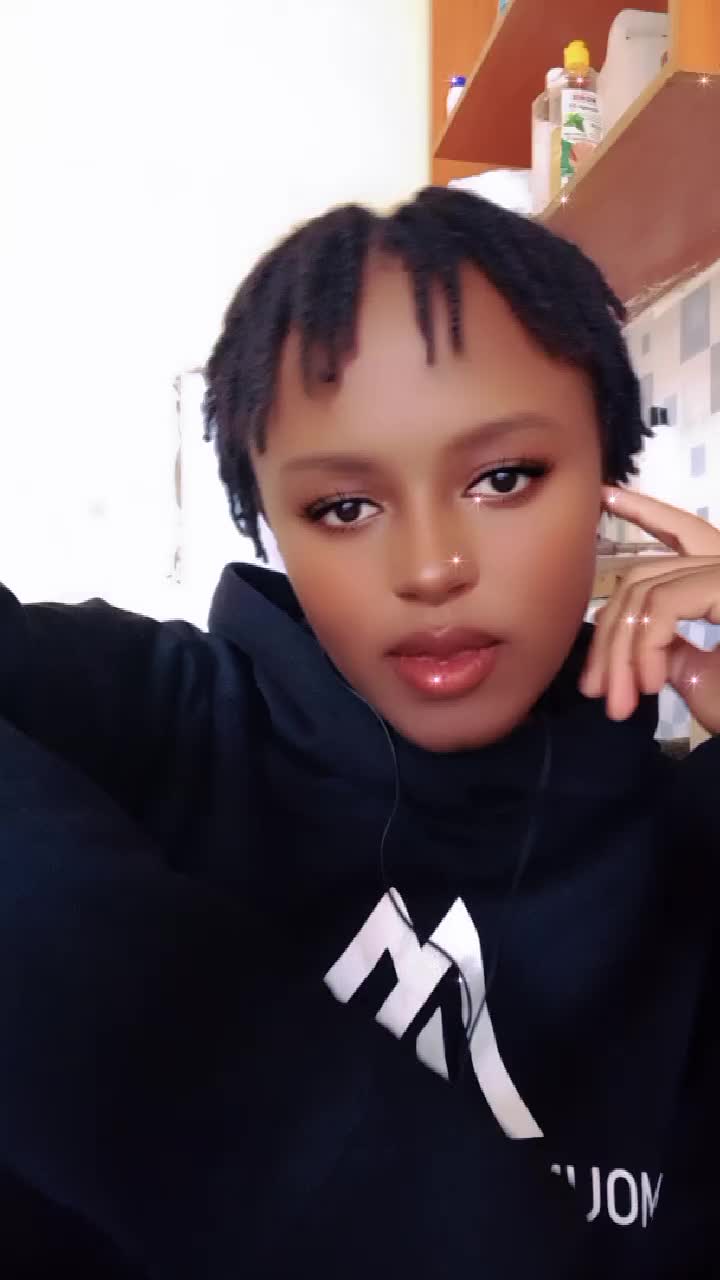 @viviannah