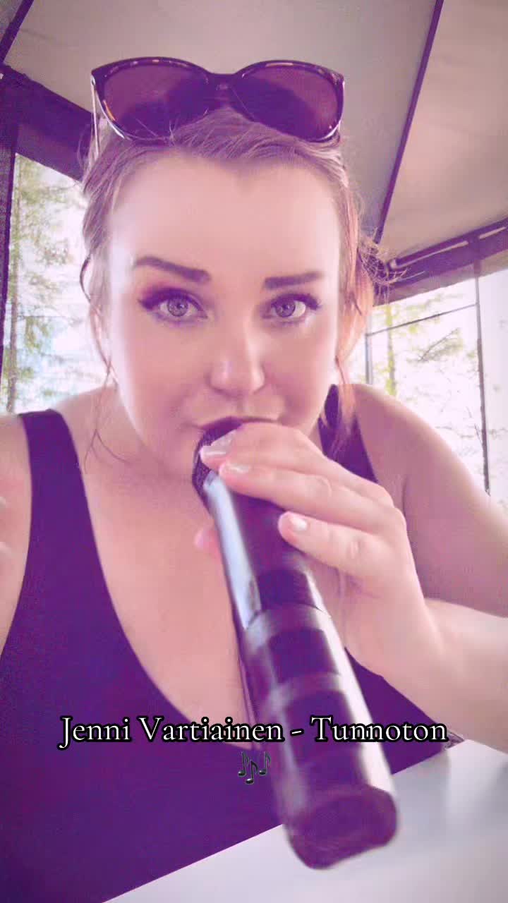 @Katya🎙️🎼🎧 IG: katyghurl 🖤