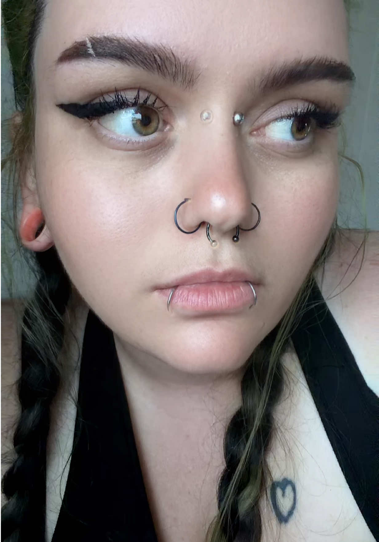 @Georgia_🕸️🖤 📕 BookTok🤌🏻