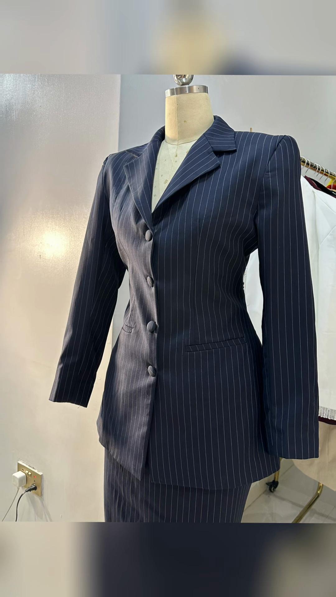 @WOMEN SUITS IN NIGERIA ✂️