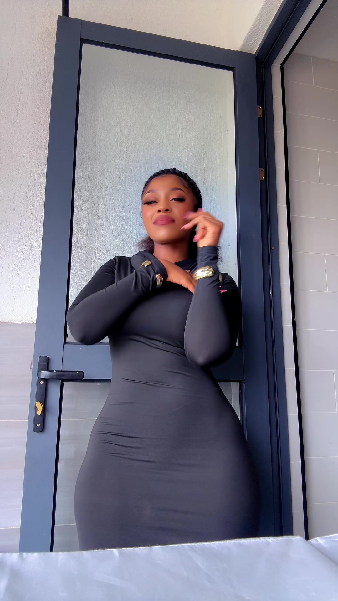 @thee.bomb_ke