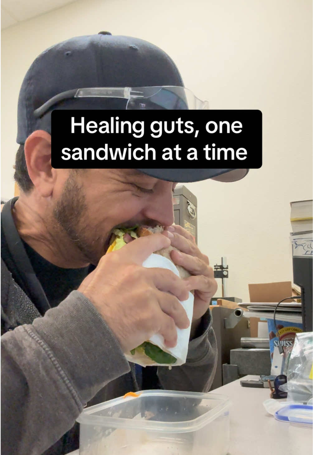 @Holly Ann'wich 🥪