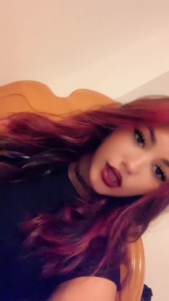 @🖤