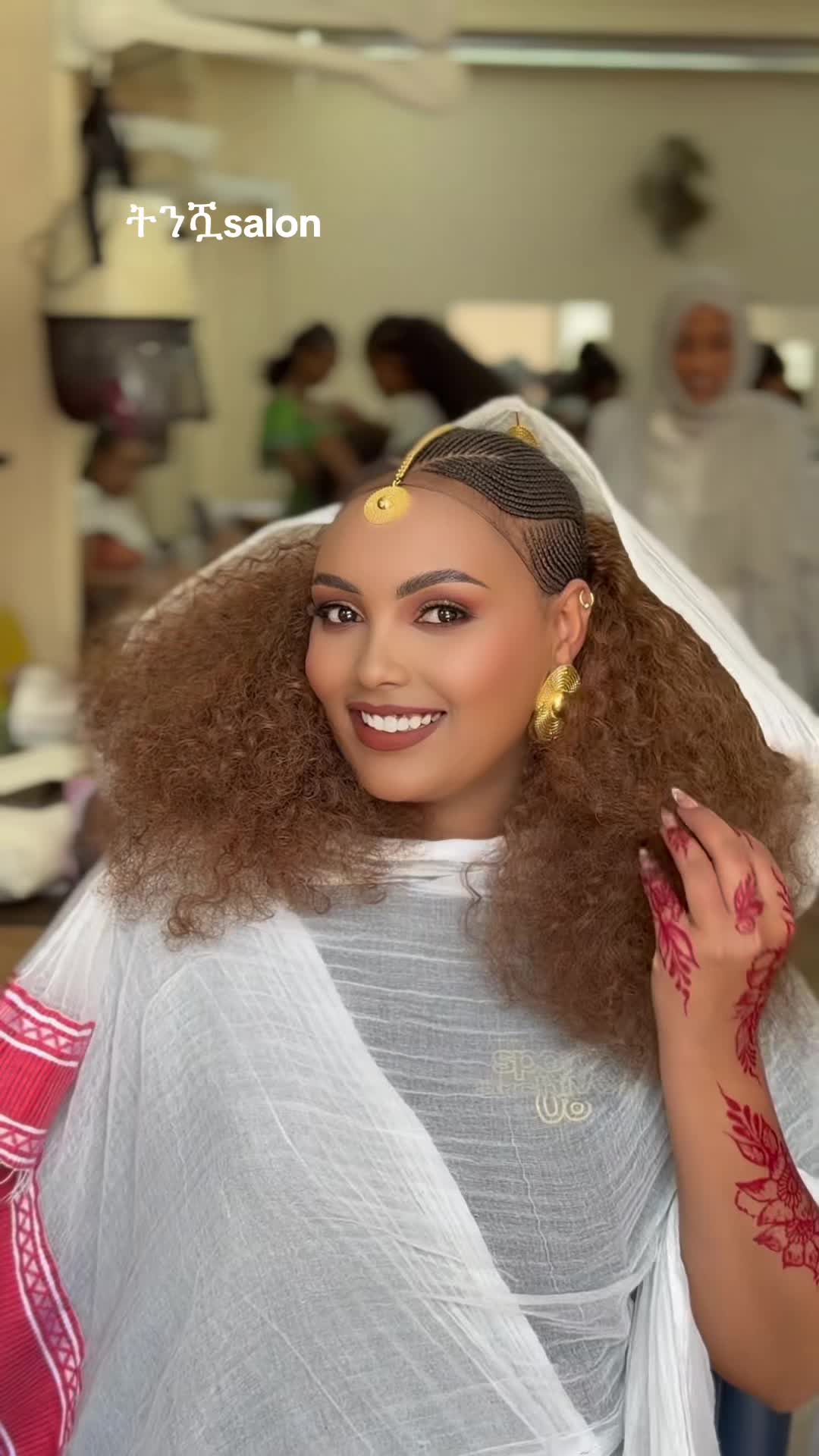 @Tommysimple-make up ትንሿ salon