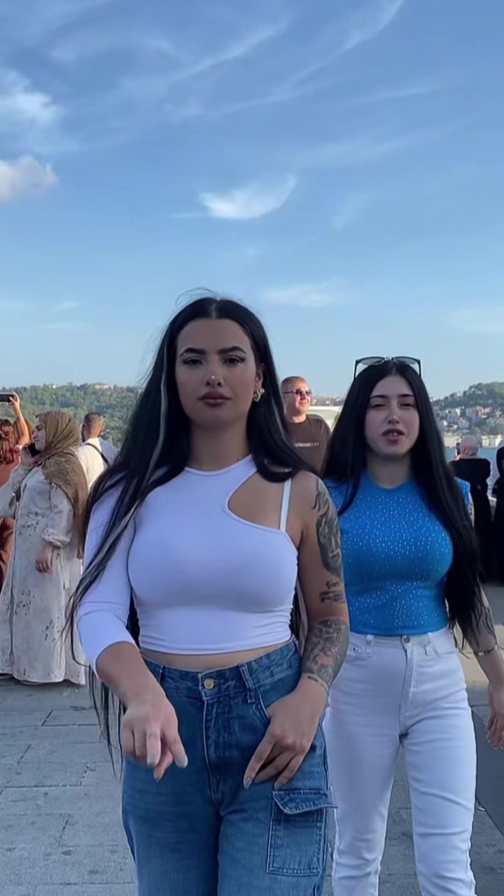 @Ke&ccedil;e_kurd🌞