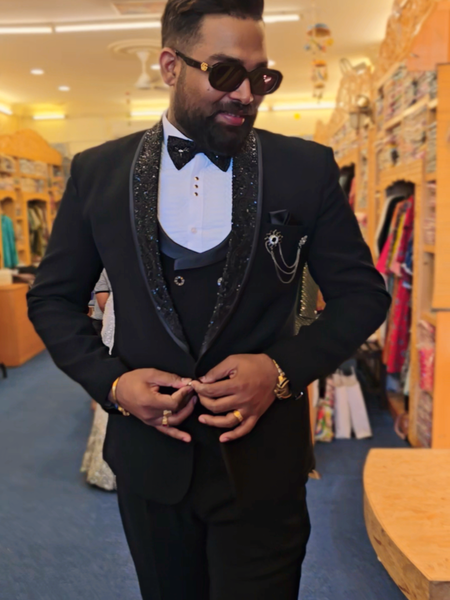 @Vini&rsquo;s  indian ethnic wear