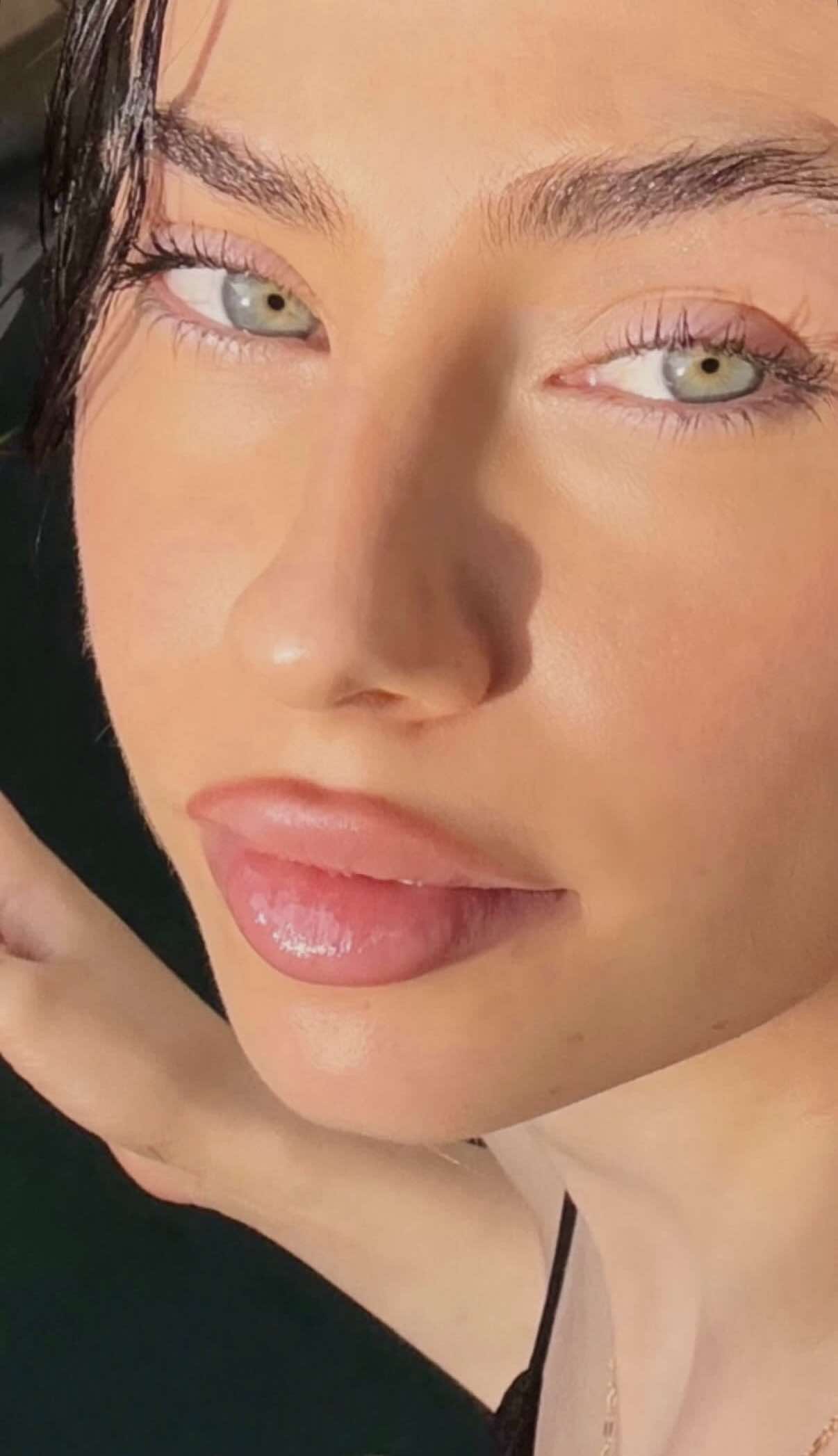 @maudelena_