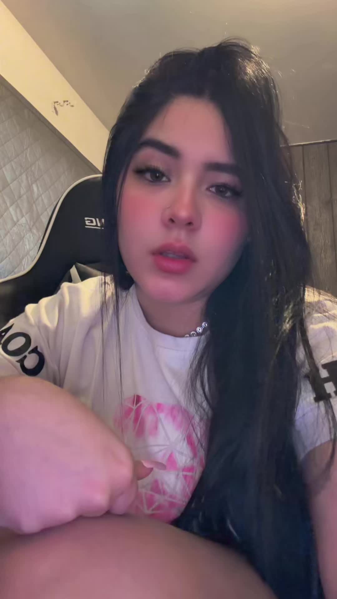 @🍓☀️Mari Trujillo💛