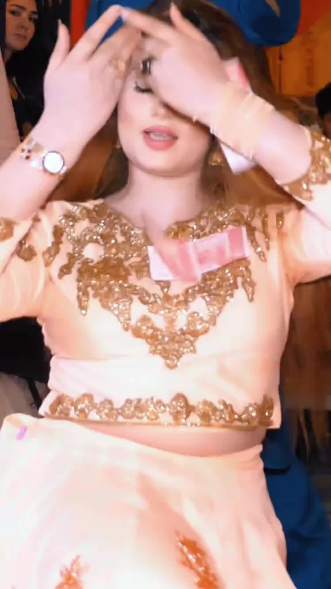 @Ayan shah 🦋
