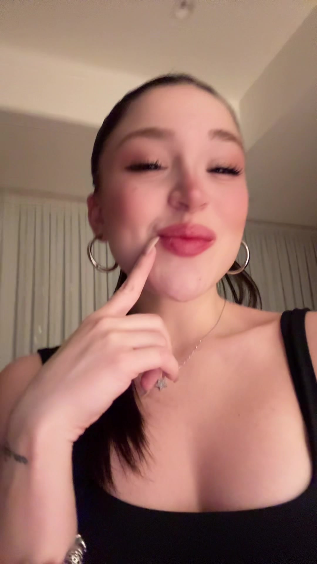@aslı star