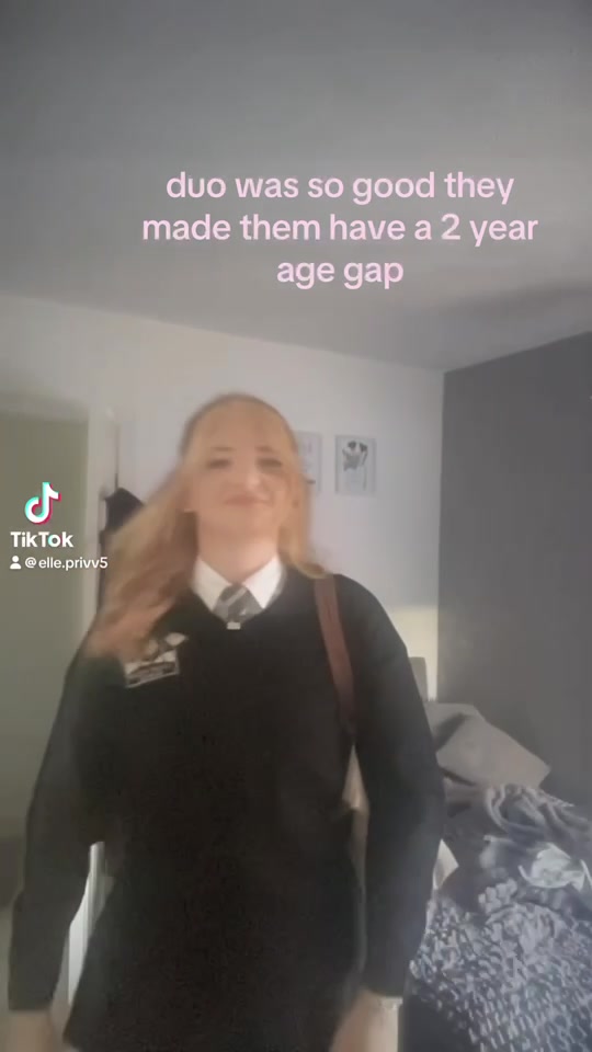 @Emz x