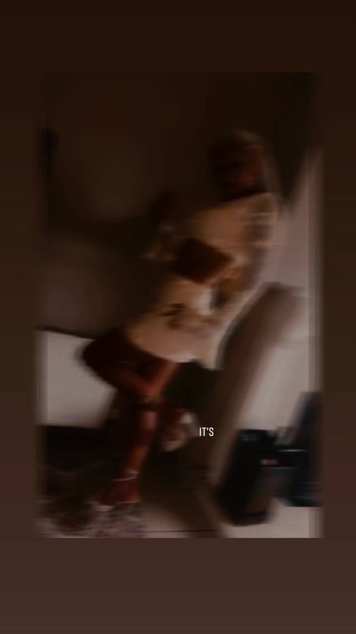 @~R~