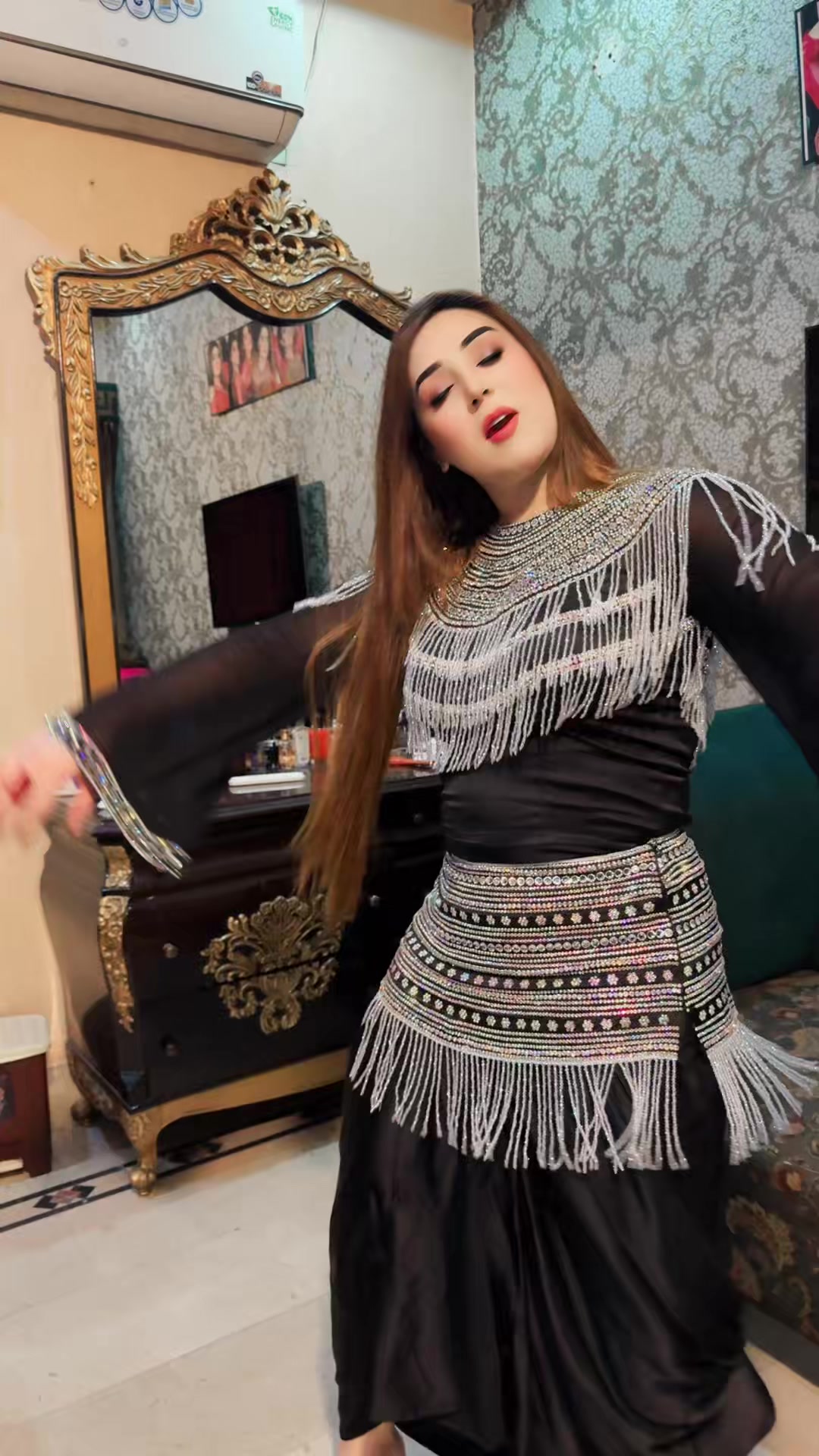 @CHIRIYA _QUEEN💃