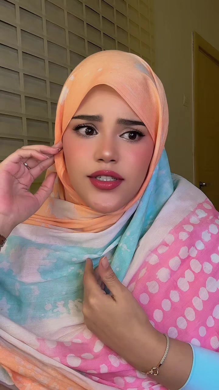 @حنين حمدي