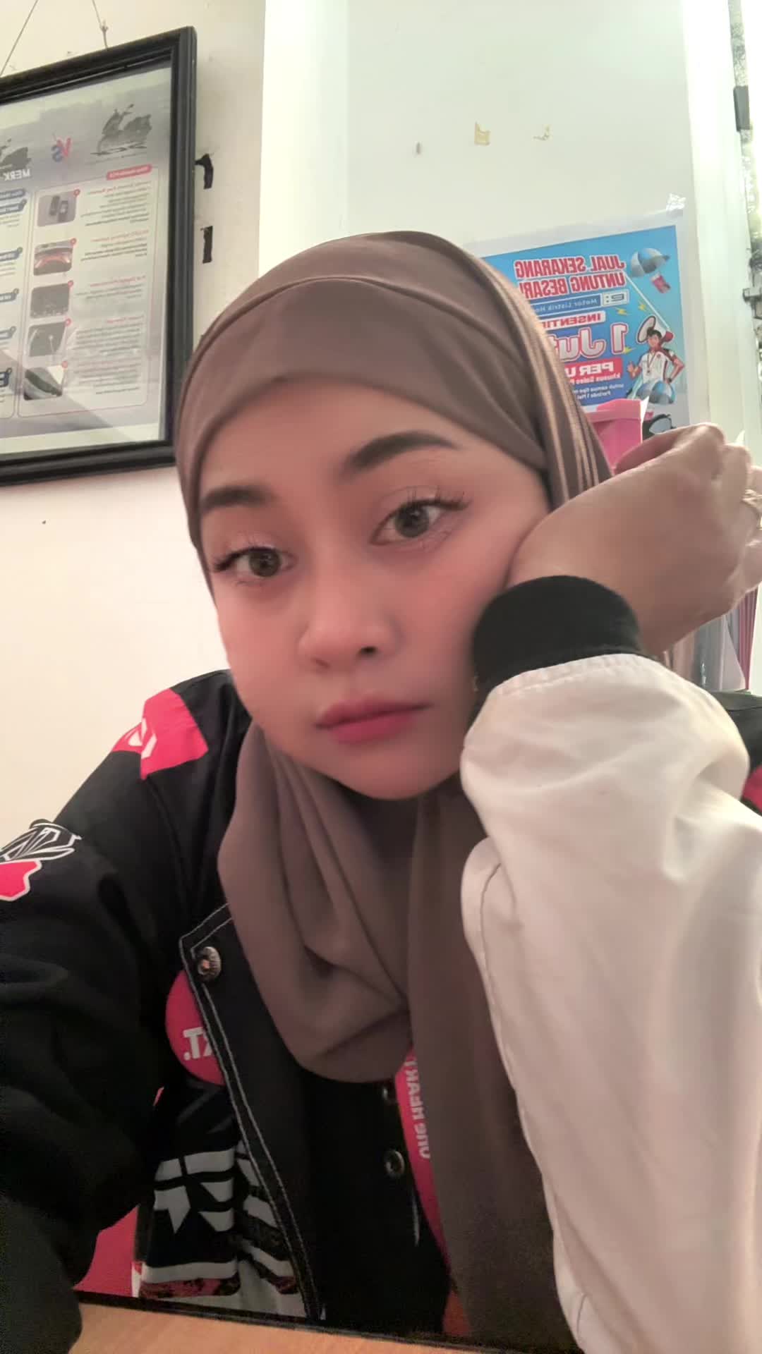 @Angella