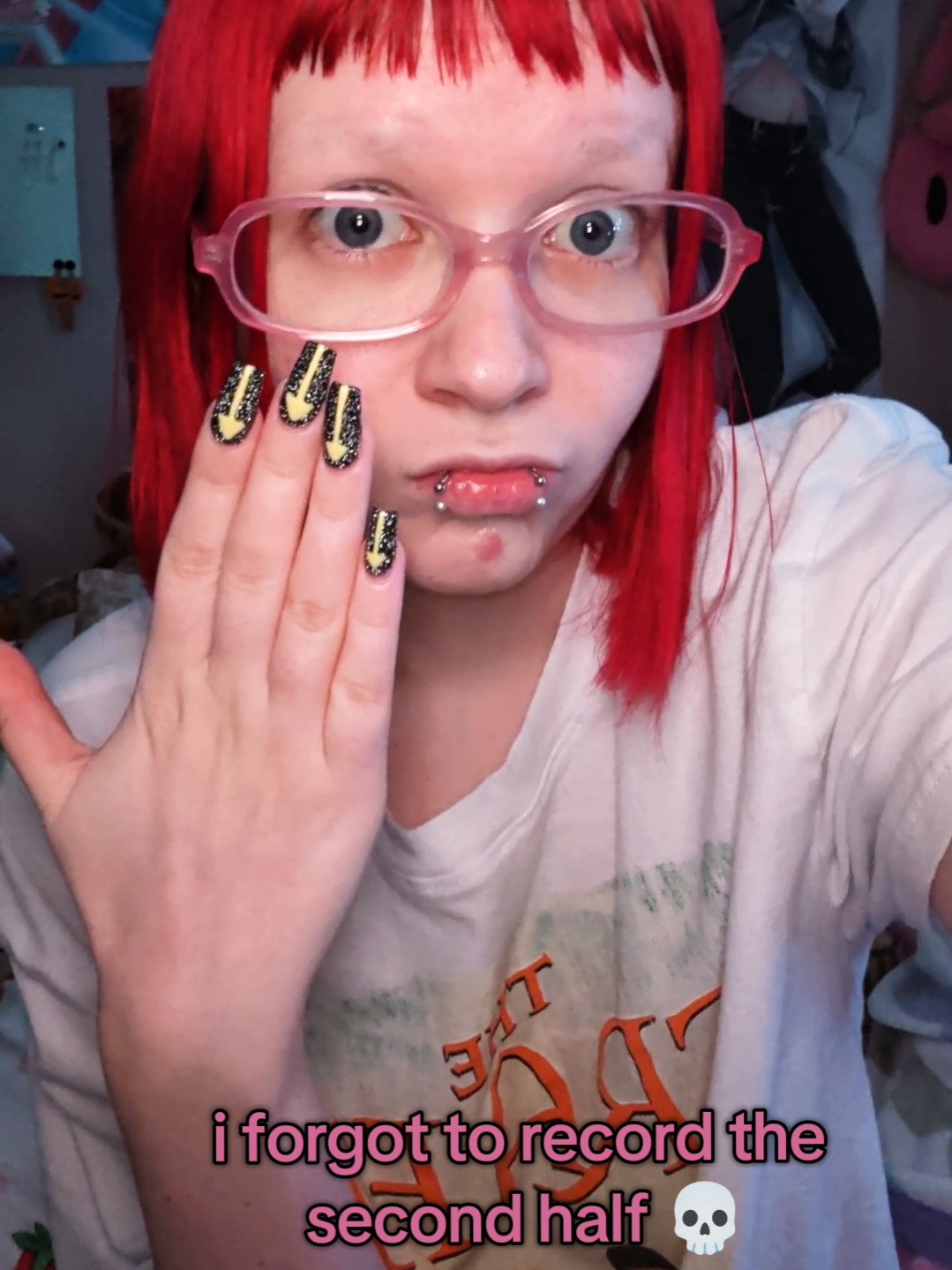 @ᛝ