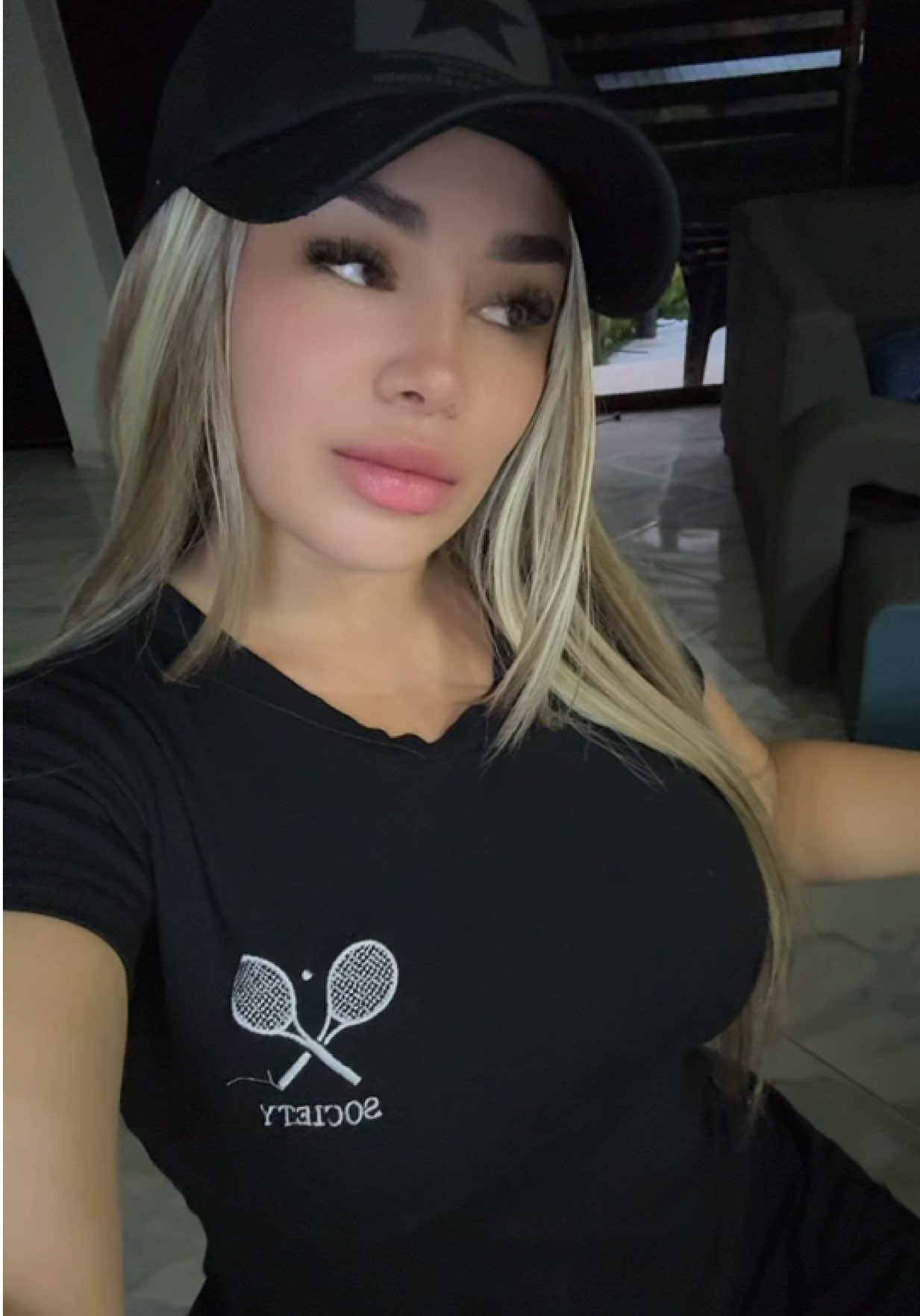 @Johhana007🖤
